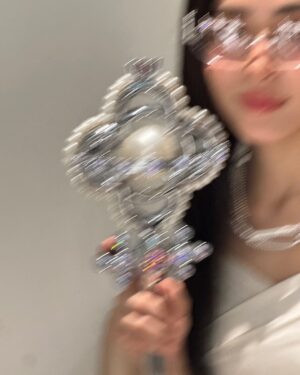LingLing Sirilak Kwong Instagram - Sending you lots of love and heartfelt 🤍💍🪞🐚