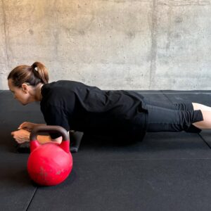 Lisa Wilkinson Instagram - Celebration day!!
My number one priority this year - after a couple of pretty challenging years - is to get my health and fitness back. 
And today, for the first time in three years, I planked - and managed three and a half minutes. Pretty happy with that! 
A bit to go to get back to my previous record of 6 minutes, but sometimes it’s the small wins, right? And I’m getting there!! 
💪🏼🤞💃❤️😉🎉