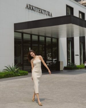 Lorena Lalina Schuett Instagram - Always feel like home at @arkitekturath 🤍 𓊯 ใครกำลังหาเฟอร์นิเจอร์ชิ้นใหม่ Arkitektura กำลังจะมีงาน Warehouse วันที่ 22-30 มีนาคมนี้นะคะ ⊹ ࣪ ˖