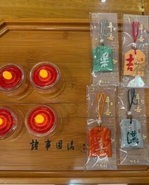 Lotus Wang Instagram - 每次回到佛光山佛陀紀念館都充滿感動🙏
每一次都有意想不到的驚喜🎉
很榮幸(法華經美術展故宮國寶)最後一天我還能趕得上☺️
更難能可貴還可以看到《龍藏經》☺️🙏
覺得自己很有福報🙏
百萬心經入法身🙏
寫了一篇心經🙏
感恩法師們🙏
昨晚住在大佛座下滿滿的幸福🥰
謝謝佛菩薩的疼愛😍
一切都是最好的安排❤️

#我是佛菩薩疼愛的孩子
#我是保庇天后
#佛陀紀念館
#願你我都越來越好