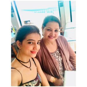 Loveleen Kaur Sasan Instagram - Happy Birthday माँ♥️

You are the heart of our home and the light of our lives.
Wishing you a day filled with love, joy and all the happiness you bring to us everyday!✨

Love you a ton, and hope this day is as special as you are to our family.♥️

@saviikahlon Paaji this beautiful song has my heart ♥️