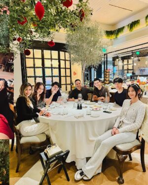 Luna Maya Instagram - Good times, smiles all around😊🏙️