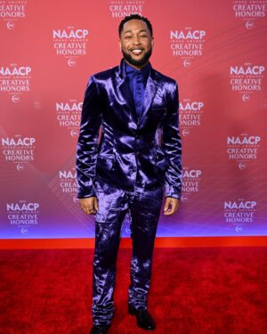 Lynn Whitfield Instagram - Doing our big one at the #NAACPImageAwards Creative Honors 🫶🏾 #TheChi