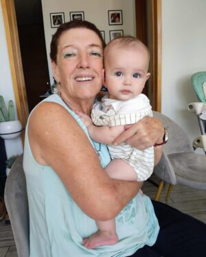 Macarena Tondreau Instagram - Sólo agradecerle a la vida que mi mamá de casi 89 años pueda disfrutar a su bisnieto Clemente❤️. Eso es realmente impagable. Qué más se puede pedir?