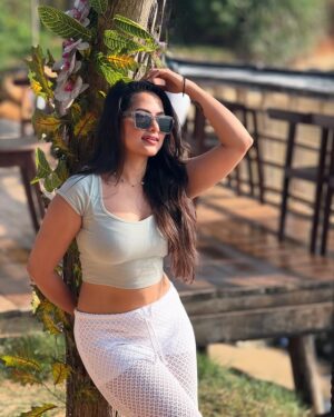 Madhumitha H Instagram - From my Favourite folder ☀️🌊
Scroll roll

#srilanka  #coconutbeach #favfolder #justslaying
