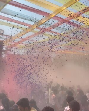 Madhurima Roy Instagram - Happiest Holi hai jiiiii 🩵🩷🚀🥳

- with the best people @haanjiharshhh @tejushkajodze @ashrit_wadhwa @jyottubhalla