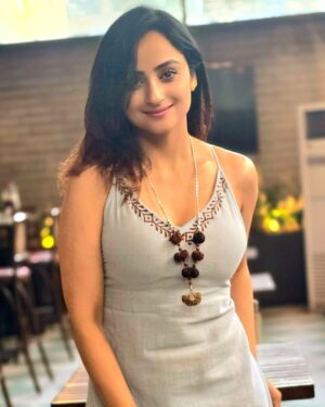 Madirakshi Mundle Instagram - Nazariya...