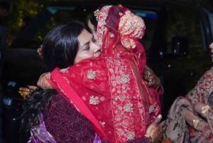 Maera Mishra Instagram - This is the moment when even the one made of steel loses all the strength! 
Toughest part!🥺
#vidai #bidaai #love #affection #family