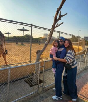 Maham Amir Instagram - A day out with my mains ❤️

Say MashaAllah 

#MahamAamir #FaizanShaikh #HaadiyaFaizan #zoo #winter #sunkissed #family #instagood #forthegram #denzoo #mashaallah