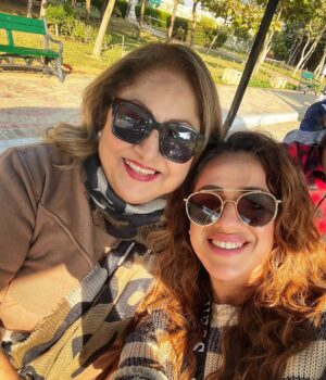 Maham Amir Instagram - A day out with my mains ❤️

Say MashaAllah 

#MahamAamir #FaizanShaikh #HaadiyaFaizan #zoo #winter #sunkissed #family #instagood #forthegram #denzoo #mashaallah