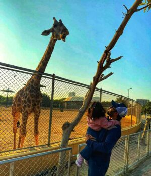 Maham Amir Instagram - A day out with my mains ❤️

Say MashaAllah 

#MahamAamir #FaizanShaikh #HaadiyaFaizan #zoo #winter #sunkissed #family #instagood #forthegram #denzoo #mashaallah