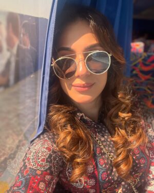 Maham Amir Instagram - AbuDhabi Dump 

#MahamAamir #FaizanShaikh #diljeetdosanjh #abudhabi #travelgram #travel2024 #diluminatitour2024