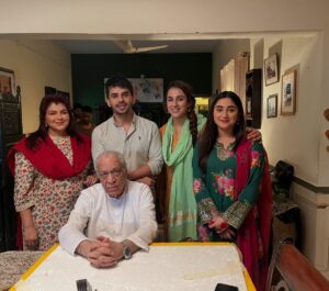 Maham Amir Instagram - Apa shamim’s journey comes to an end.. thank you for all the love,hate, appreciation and warmth you guys have given to us.. 
Kaha suna maaf .. Naseem officially saying goodbye  phir milainge kisi aur kirdaar mein 💖

#MahamAamir #Apashamim #arydigital #bigbangentertainment