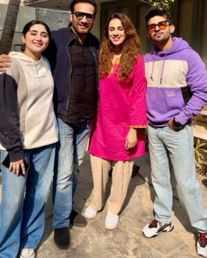Maham Amir Instagram - Happy people 😍