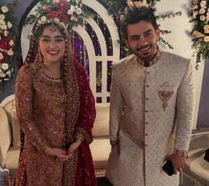 Maham Amir Instagram - Apa shamim’s journey comes to an end.. thank you for all the love,hate, appreciation and warmth you guys have given to us.. 
Kaha suna maaf .. Naseem officially saying goodbye  phir milainge kisi aur kirdaar mein 💖

#MahamAamir #Apashamim #arydigital #bigbangentertainment