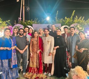 Maham Amir Instagram - Apa shamim’s journey comes to an end.. thank you for all the love,hate, appreciation and warmth you guys have given to us.. 
Kaha suna maaf .. Naseem officially saying goodbye  phir milainge kisi aur kirdaar mein 💖

#MahamAamir #Apashamim #arydigital #bigbangentertainment