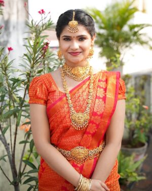 Maheswari Yayathiraj Instagram - Jewellery - @jk_fashionjewel 
Hair do - @gayathri_makeup_artist_