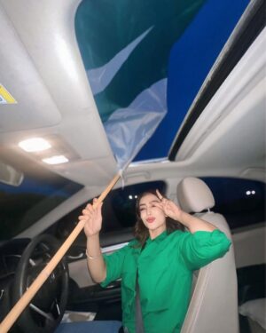 Maira Khan Instagram - Happy Independence Day 🇵🇰… 
@hanishqureshii #pakistanzindabad