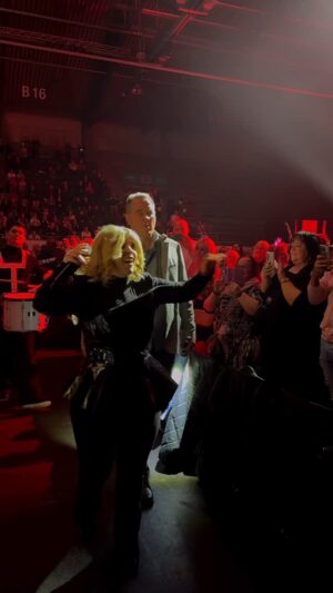 Maite Kelly Instagram - Fanlove ♥️
#arenatournee #live #liebe #nurliebe #esisteinfachpassiert  #music #schlager  #werliebenwillmussfühlen #lovemycommunity #schlager