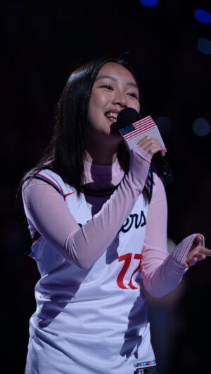Malea Emma Tjandrawidjaja Instagram - u KNOW u did good when u got @therea1djones vibinggg like dattt

thank u @laclippers for having me!

𝘉𝘢𝘯𝘨𝘨𝘢 𝘣𝘢𝘯𝘨𝘦𝘵 𝘢𝘬𝘶 𝘥𝘪𝘶𝘯𝘥𝘢𝘯𝘨 𝘯𝘺𝘢𝘯𝘺𝘪 𝘥𝘪 𝘱𝘦𝘳𝘵𝘢𝘯𝘥𝘪𝘯𝘨𝘢𝘯 𝘕𝘉𝘈 𝘥𝘪 𝘓𝘰𝘴 𝘈𝘯𝘨𝘦𝘭𝘦𝘴 𝘥𝘪 𝘴𝘵𝘢𝘥𝘪𝘶𝘮 𝘣𝘢𝘳𝘶 𝘐𝘯𝘵𝘶𝘪𝘵 𝘋𝘰𝘮𝘦.

𝘈𝘬𝘶 𝘴𝘦𝘯𝘨𝘢𝘫𝘢 𝘮𝘪𝘯𝘵𝘢 𝘫𝘦𝘳𝘴𝘦𝘺 𝘯𝘺𝘢 𝘱𝘢𝘬𝘦 𝘯𝘰𝘮𝘰𝘳 𝟷𝟽 𝘬𝘢𝘳𝘦𝘯𝘢 𝟷𝟽 𝘪𝘵𝘶 𝘢𝘥𝘢𝘭𝘢𝘩 𝘵𝘢𝘯𝘨𝘨𝘢𝘭 𝘬𝘦𝘮𝘦𝘳𝘥𝘦𝘬𝘢𝘢𝘯 𝘐𝘯𝘥𝘰𝘯𝘦𝘴𝘪𝘢... 𝘈𝘬𝘶 𝘣𝘢𝘯𝘨𝘨𝘢 𝘣𝘪𝘴𝘢 𝘮𝘦𝘯𝘨𝘩𝘢𝘳𝘶𝘮𝘬𝘢𝘯 𝘯𝘢𝘮𝘢 𝘐𝘯𝘥𝘰𝘯𝘦𝘴𝘪𝘢 𝘥𝘪 𝘈𝘮𝘦𝘳𝘪𝘬𝘢! 

#maleaemma #laclippers #nationalanthem