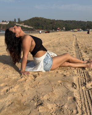 Malvika Tomar Instagram - Too hot , to handle 
.
.
.
.
#photoshoot #trading #post #hotness #goa #insta #picsart #boldwillhold #look #landscape #pretty #perfect #luxury #behappy #goabeach #goalife #bikini #bts
