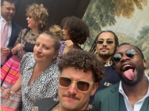 Mandy Moore Instagram - I lived in London for a year of my life and had the chance to meet and work with some of the most amazing people…being in the room and creating with skeleton crew, the dancers, the Super 7, the cast and of course my team were my very favorite moments. So many memories that make me smile. I am super bummed to be missing the Cast and Crew screening in London today, my heart is with all you kats and I hope you all enjoy seeing one another again!
Until the next time I get to be a Brit…❤️ you all!