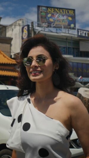Manisha Kelkar Instagram - Bringing the Mauritius Season move with a color grade🎨 in Davinci Resolve…….
.
.
.
.
.
#colorgrading #mauritius #davinciresolve #colorist #beforeandafter