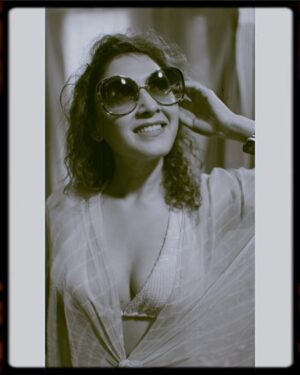 Manjari Fadnnis Instagram - What if i was an actress in the Silent Film Era 🙃 

📸 @rakeshsidana 
Style Designer: @mayankanandshraddhanigam 
Location : @vrihigoa 

#silentfilm #era #blackandwhite #portrait #photography #manjarifadnis