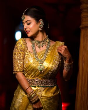 Mansi Joshi Instagram - Reflecting our timeless traditions and values ☺️
Elegance personified by my team, this post is to thank all of you for making me look on point for my wedding 💝💠

MUA @makeoverwithtara_raam 😘

Pictures by @lens__crafts 🥰

Saree and blouse designed by @dt_bridalstudio ☺️

Saree draped and hair by @ramya_hair_artistry 🥰

Jewellery by @thespatika ❤️

Location @aditya_kalyana_mantapa 🥰

#weddingphotography #mansijoshi #wedding #saree #weddingsarees #southindian #southindianweddings