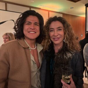 Marcela Carvajal Instagram - Noche de #oscares con @julieticarestrep0 y con mi admirado Periodista especialista en cine @ojocritico.  Fiesta con parte del cast de la pelicula ganadora del Oscar a mejor pelicula extranjera #imstillhere.  Muy emocionante compartir este momento con ellos.  Por favor no dejen de verla.  El cine es un regalo que nos trae memoria y reflexión sobre cosas que no pueden volver a pasar.  Felicitaciones a su director @waltersalles_oficial y a todo el equipo que hizo parte de esta producción.  Gracias @egedaus por la invitación!
