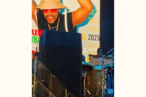 Margot Bingham Instagram - JAMAICAAAAA!!! Take me BACK!🥰

What a gift it was to get the opportunity to perform on the one and only #Maxwell 🛥️🛳️🚢 #Cruise !! And what an even bigger gift of who I got to share the stage with🙏🏽 to @bendjiallonce @les.is.lrcfunk @_kennedyavery @elimenezesgtr @zayjonez - I couldn’t have traveled with a better tribe💫 Lu and Tone, you both already know! Thank you @maxwell thank you @brandoncarter.tv for the magical 📸 to ALL crew and hands that worked on making us sound fantastic and to all of YOU who I had the glory to MEET!🥰

Love to you all. And to you Jamaica, mi soon come💋