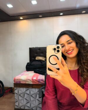 Maria Vincent Instagram - Something exciting is coming , My next Malayalam movie is on the way—stay tuned for updates ! ✨🎬

 #MalayalamCinema#NewBeginnings

Guess the genre of my next Malayalam movie ! 🎬✨
