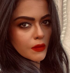 Maria Wasti Instagram - #walkalone