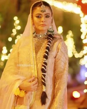 Maria Wasti Instagram - #fareb @humtvpakistanofficial  @humtv_entertainment @mohsintalat