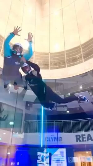 Maria Wasti Instagram - #fly  #outofthecage #skydiving #clymb