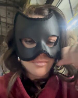 Mariana Molina Instagram - corre que a @streammaxbr liberou mais 5 episódios de #belezafatal e tá BRABOOO!
mais um pouquinho dos bastidores 😊
