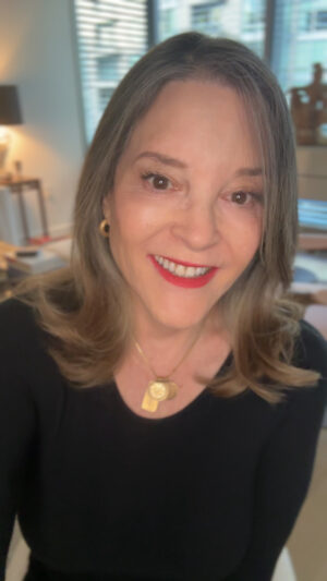 Marianne Williamson Instagram - We’re living at a time of whole systems breakdown, and that requires a whole systems response. 

What does that mean? It means our brain needs to work full time, but so does our heart. The modern revolutionary is a healer, healing the systems of our world that are broken.

We need an integrative approach to healing society just as we need an integrative approach to healing the body. Our inner work is as important as our outer work, if we’re to truly transform the world.