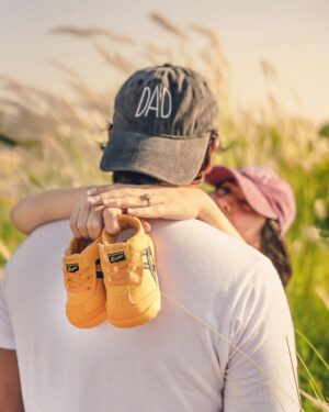 Mariyam Nafees Instagram - • Oh, baby! We’re having a baby!!! 🥹🥰
Baby AmYam coming soon, InshAllah! ❤️🧿

Please keep us in your prayers 🫶🏻

📷: @mahasphotographyofficial 

| #AmYam | Life Update | We’re expecting | Pregnancy Announcement | Blessed | MashAllah | Alhamdulillah |