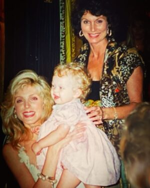 Marla Maples Instagram - 11 years ago tonight, our beautiful and ever-adoring mother and grandmother, “Mom-Mom,” followed the path to the Light ✨ I watched as her eyes lifted upward, a radiant smile on her face, as she left her earthly body and entered the arms of Christ. She had a rare energy that made everyone feel loved—always giving, always devoted. She cherished her family deeply, but nothing brought her more joy than being a grandmother to her precious Tiffany.
Miss you more than ever now mom as Tiffany prepares to have her own little one… Forever in my heart 🌹
