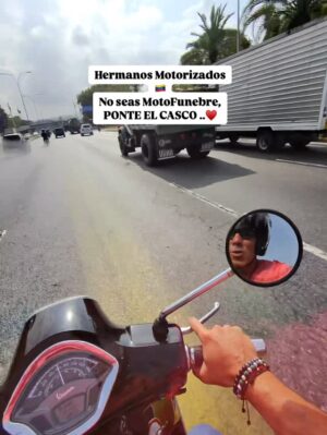 Marlene De Andrade Instagram - Respeta las leyes de tránsito. Cuida tu vida y la de los demás. No seas #MOTOFUNEBRE …PONTE EL CASCO y si a la MOTOVIDA MOTOCASCO ♥️🇻🇪🙏🏻

Dios me los bendiga…Familia