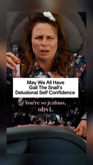 Mary Lynn Rajskub Instagram - Manifesting Gail the Snail levels of confidence in 2025. If they don’t invite you, they’re just jealous, obvi.  🐌 ✨ 

#ItsAlwaysSunny #ItsAlwaysSunnyInPhilidelphia #MaryLynnRajskub #GailTheSnail #Actor #Throwback