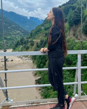Mashal Khan Instagram - Kashmir day 1❤️ @astelbhatti