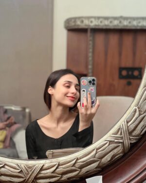 Mashal Khan Instagram - No make-up photo dumps are my favourite🥰🥰