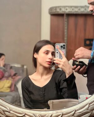 Mashal Khan Instagram - No make-up photo dumps are my favourite🥰🥰