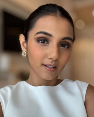 Masoom Mehta Instagram - A little bit of everything. 🌸🍒