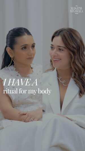 Masoom Mehta Instagram - Have you ever thanked your body for carrying you through the day? @tamannaahspeaks shares a beautiful ritual of self-love and body appreciation—one we could all learn from.
 
Watch the full episode on YouTube & Spotify. Link in bio.