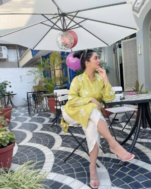 Mathira Instagram - My goal is to live a soft life. No anger, no unforgiveness, no resentment... those things bring struggle, sickness, and hate. I just want love, good energy, a good heart, and peace.  #mathira