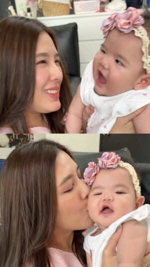 Matika Arthakornsiripho Instagram - บีเลือกดื่มตัวนี้ ตั้งแต่หลังคลอด
น้ำนมมาไว! ไม่ต้องลุ้น ปั๊มง่าย ไหลดีไม่มีตัน มูทริโกลว์ ตัวช่วยลับของแม่ๆ ดารา 🌿

#พระแม่มาติกา #Muutriglow #มูทริโกลว์