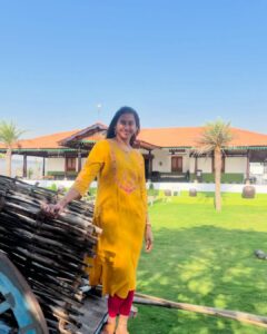 Actress Meena Vasu HD Photos and Wallpapers April 2025