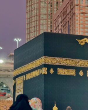 Meerub Ali Instagram - Jummah Mubarak. 🤍🤲🏻